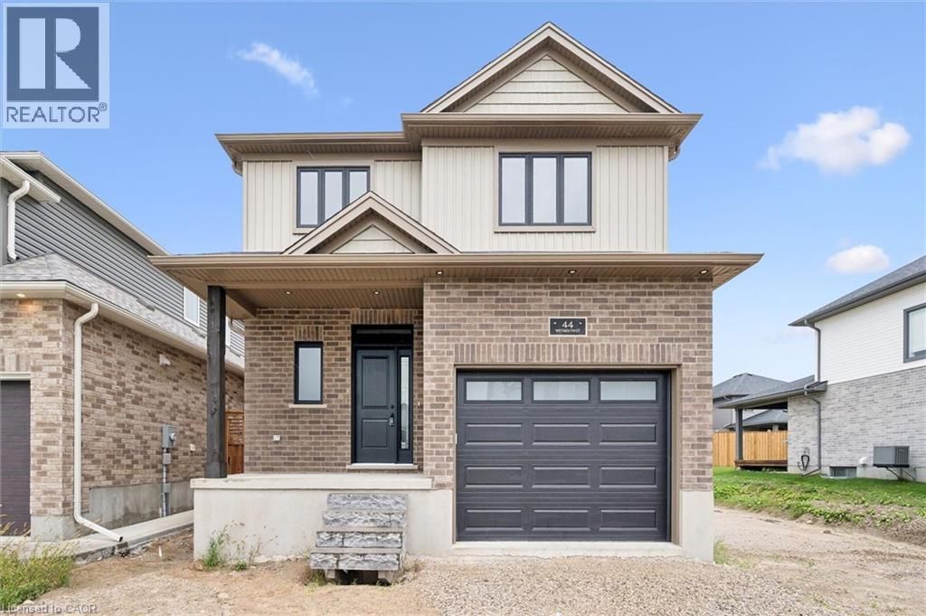 44 Weymouth Street, Elmira