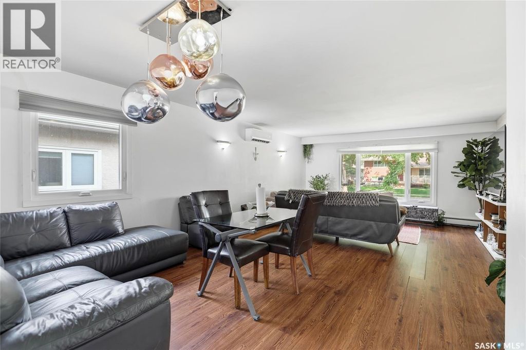 1960 Cowan Crescent, Regina