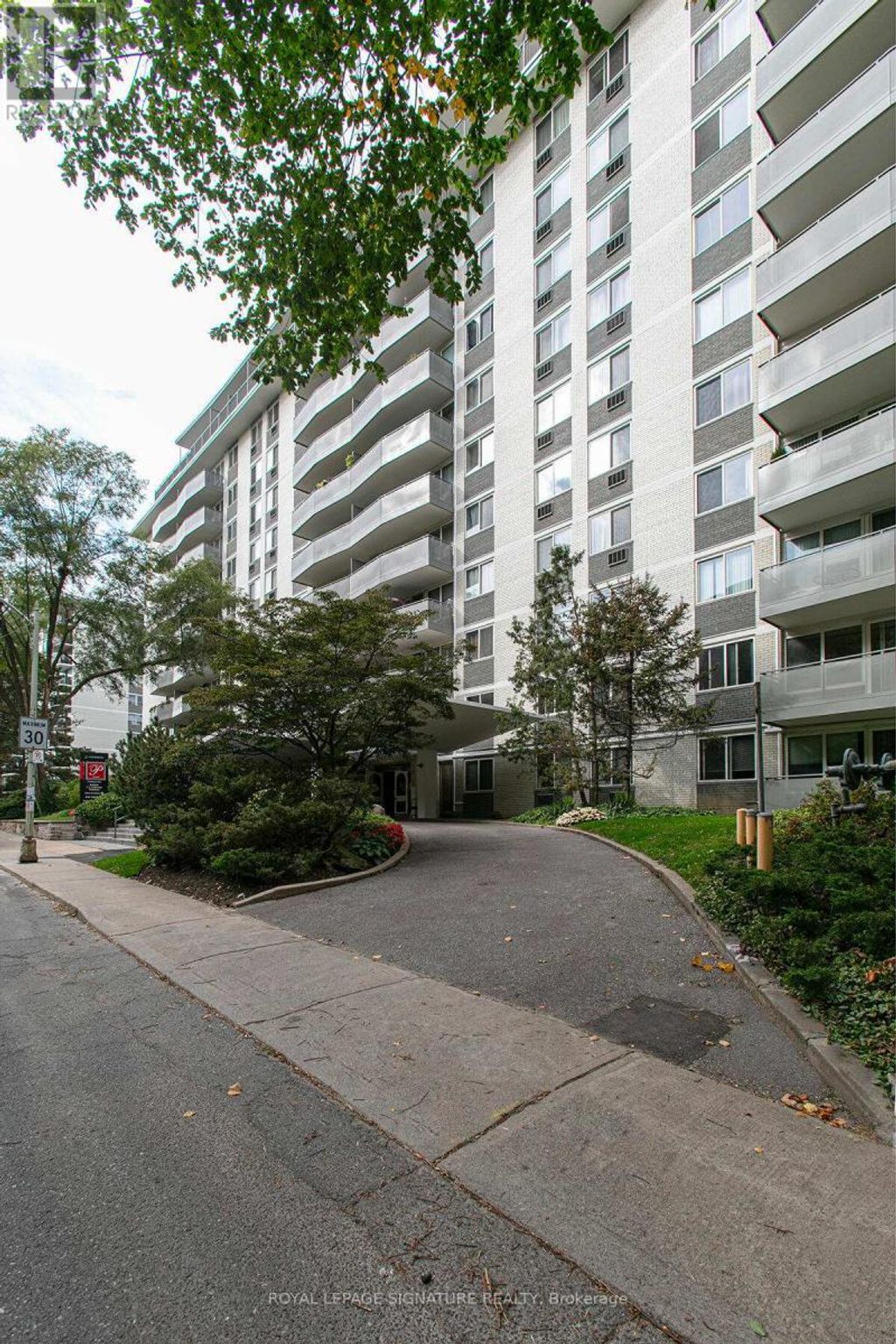 201 - 10 Shallmar Boulevard, Toronto (forest Hill North)