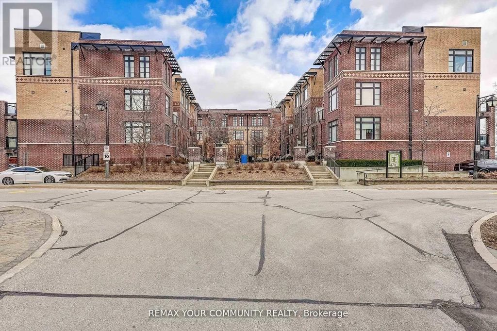 29 - 8169 Kipling Avenue, Vaughan (west Woodbridge)