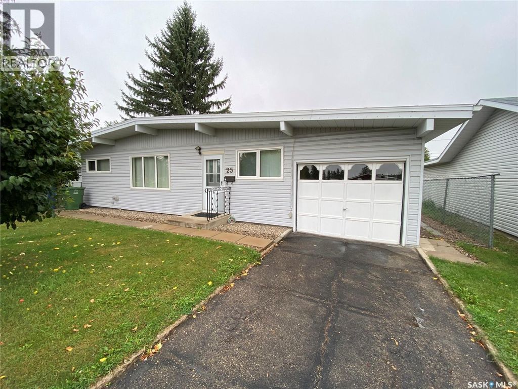 25 Barbour Avenue, Yorkton