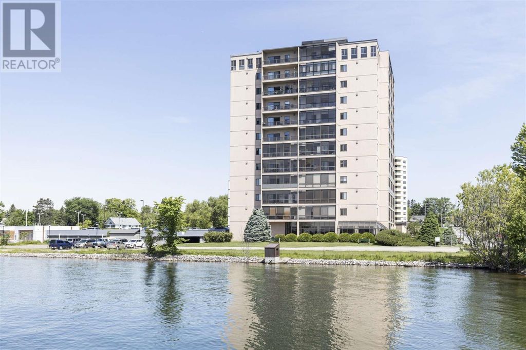 89 Pine St # 207, Sault Ste. Marie