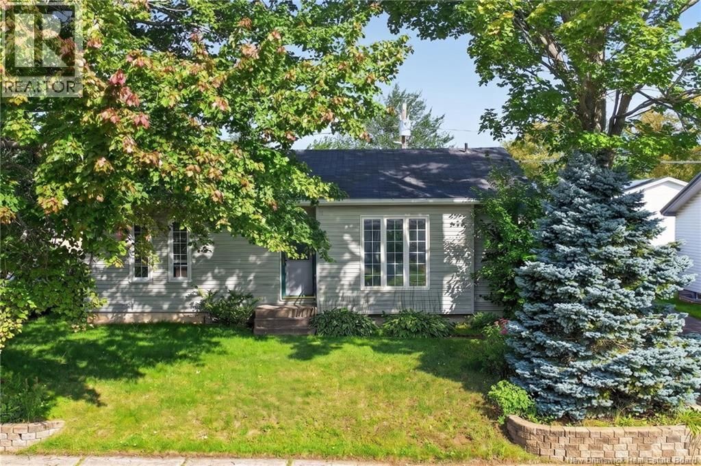 51 Weyburn, Moncton