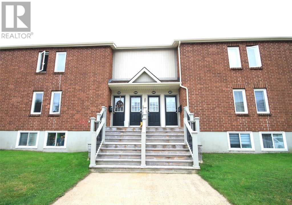 58 Pasadena Crescent, St. John's