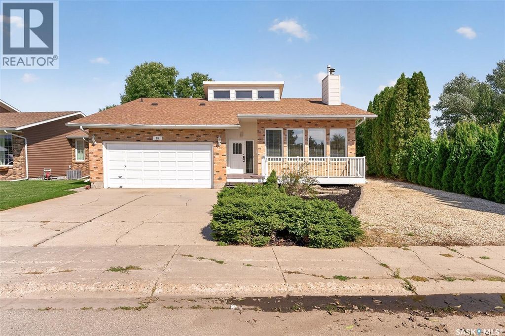 65 Edelweiss Crescent, Moose Jaw