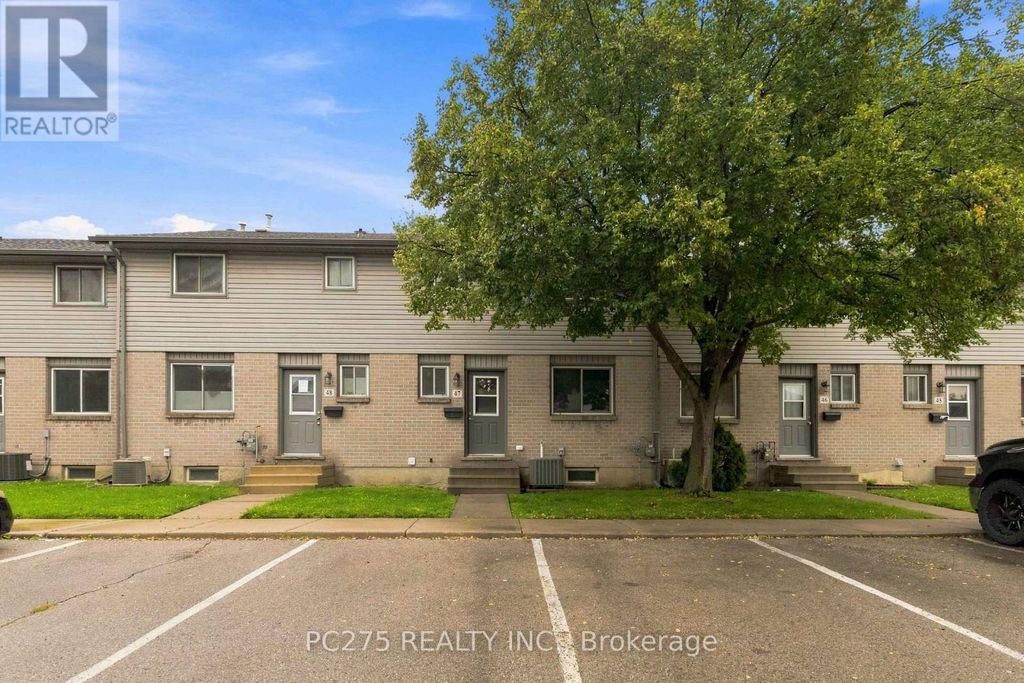 47 - 490 Third Street, London East (east H)