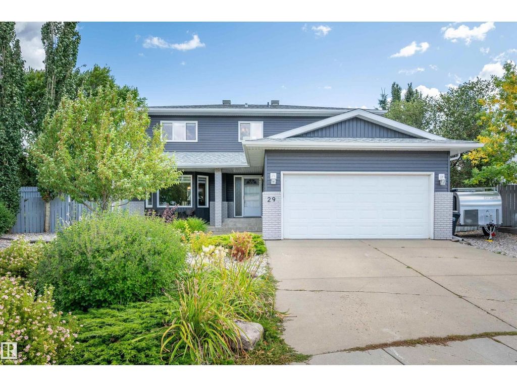 29 Carmel Wd, Sherwood Park