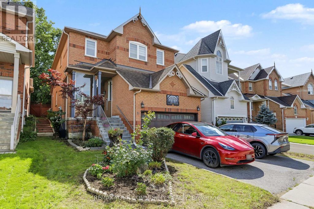 21 English Oak Drive, Richmond Hill (oak Ridges Lake Wilcox)