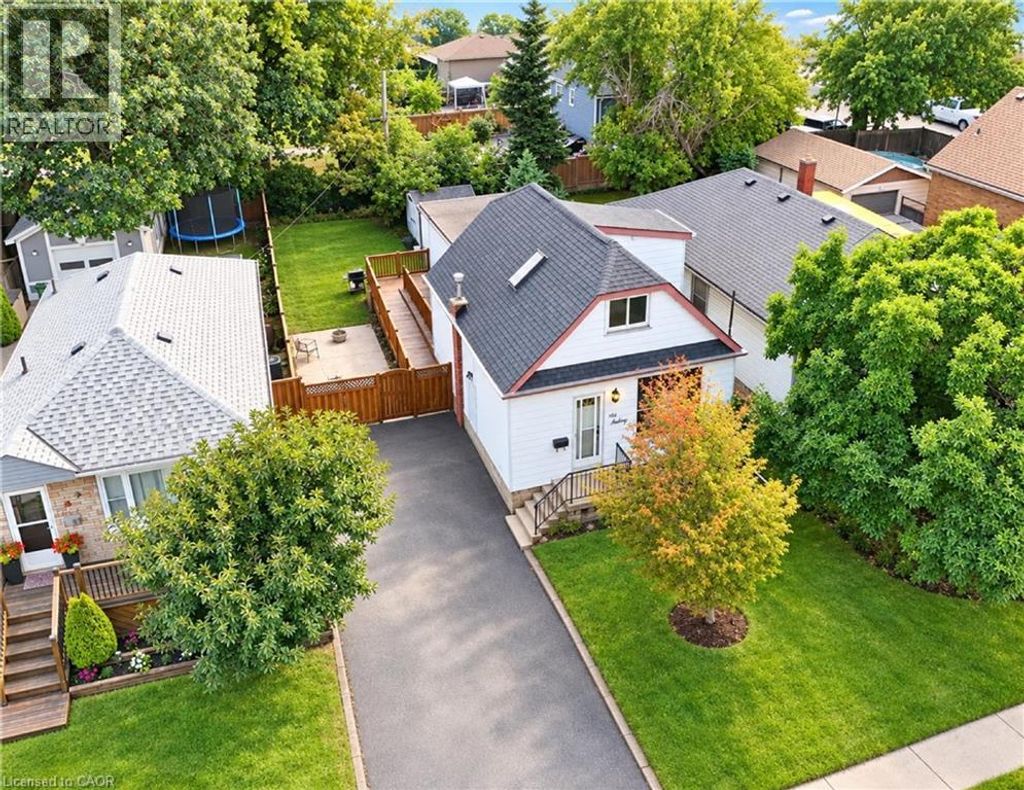 660 Burgess Avenue, Hamilton