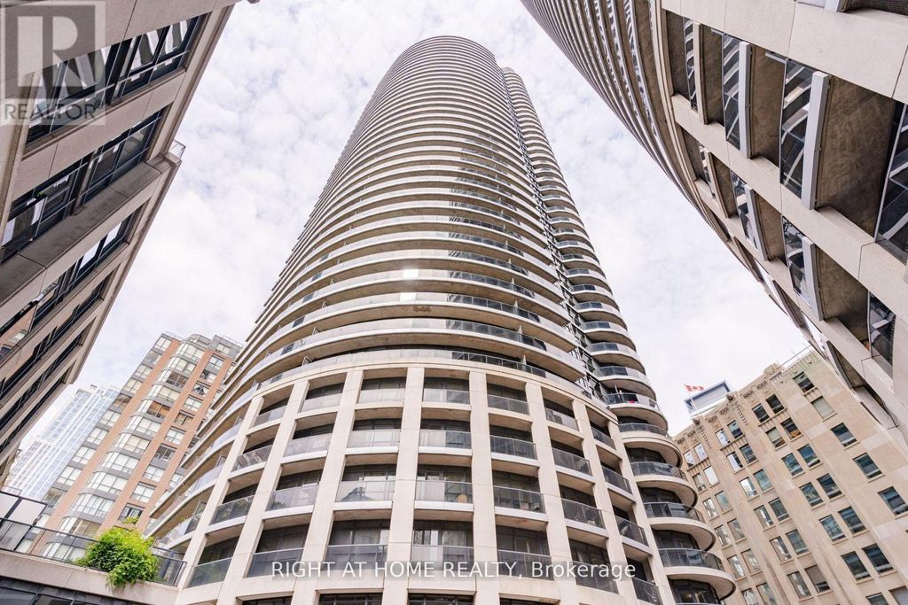 2610 - 21 Carlton Street, Toronto (church-Yonge Corridor)