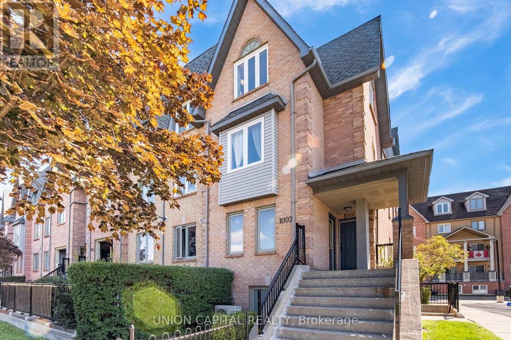 1002 - 75 Weldrick Road E, Richmond Hill (observatory)
