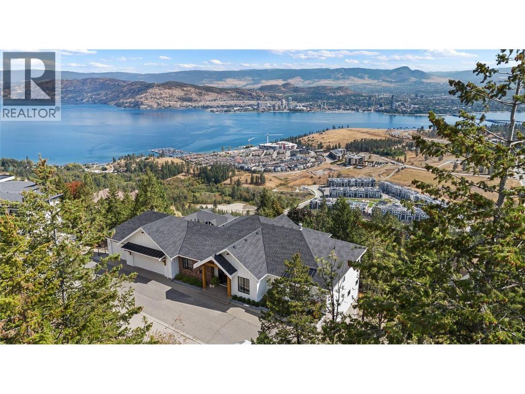 902 Lloyd Jones Drive, West Kelowna