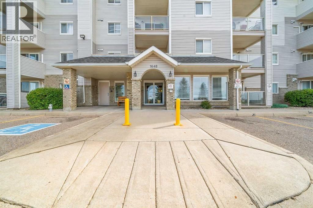 216, 1648 Saamis Drive Nw, Medicine Hat