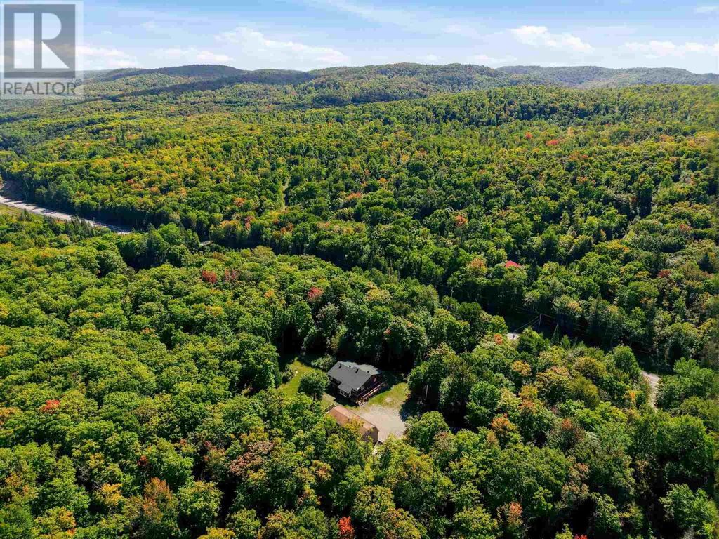 3738 Highway 556, Searchmont