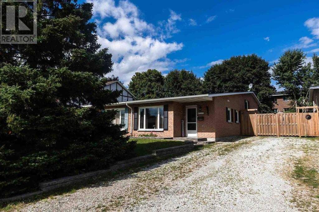 58 Cambridge Pl, Sault Ste. Marie