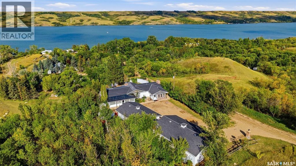 204 Parkview Road, Buffalo Pound Lake
