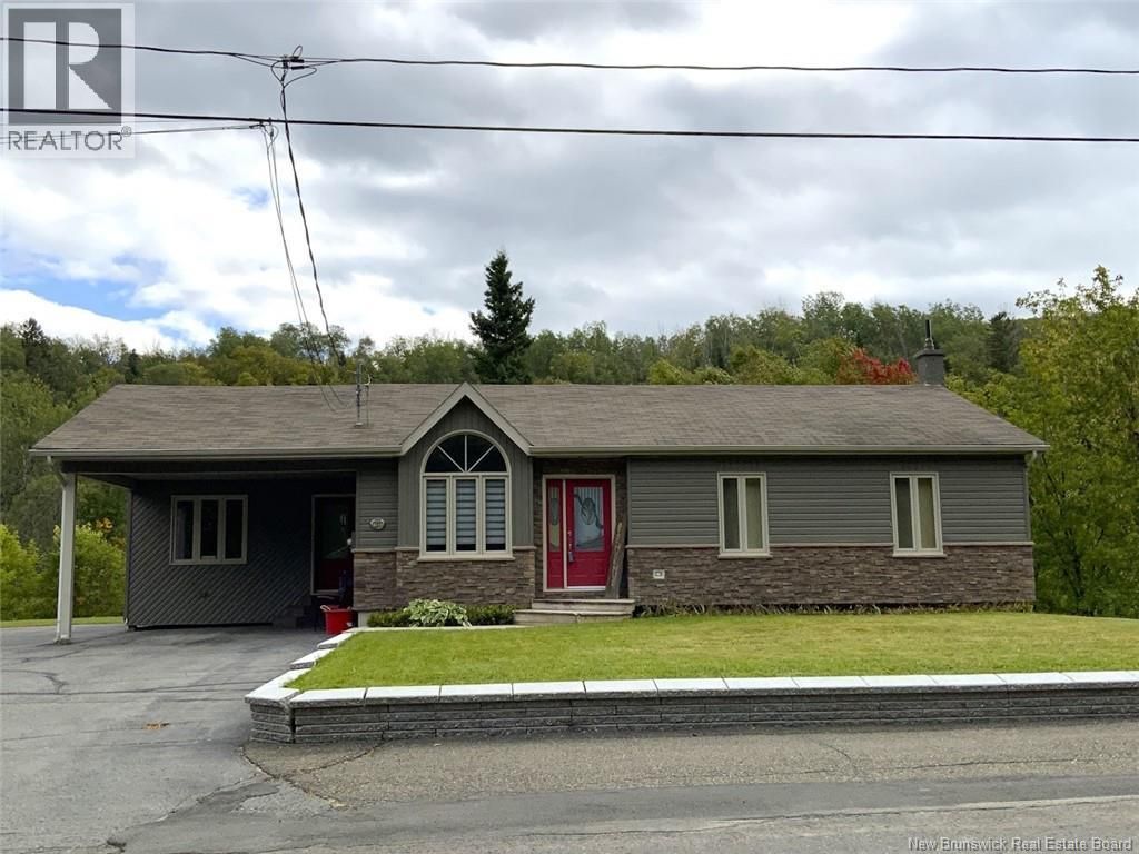 165 Rivière-à-la-truite Street, Saint-Jacques
