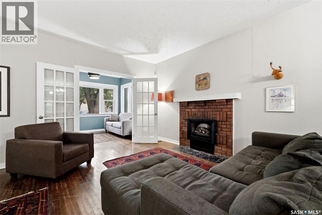 1112 College Avenue, Regina