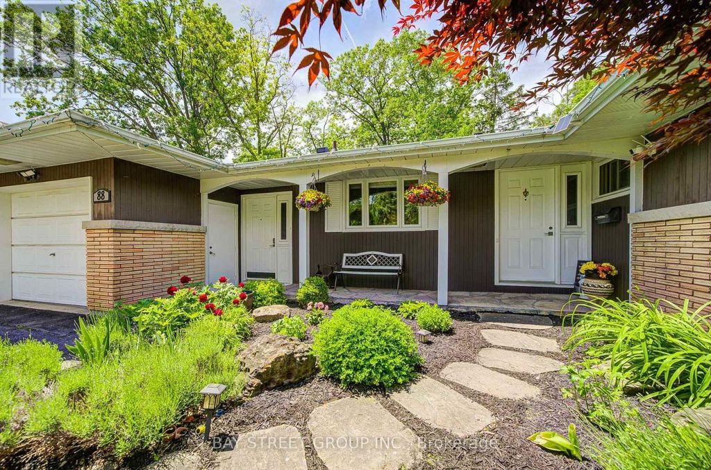 88 Marsdale Drive, St. Catharines (glendale/glenridge)