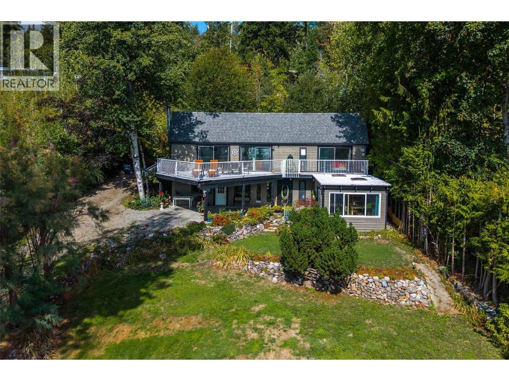 6473 Squilax Anglemont Road, Magna Bay