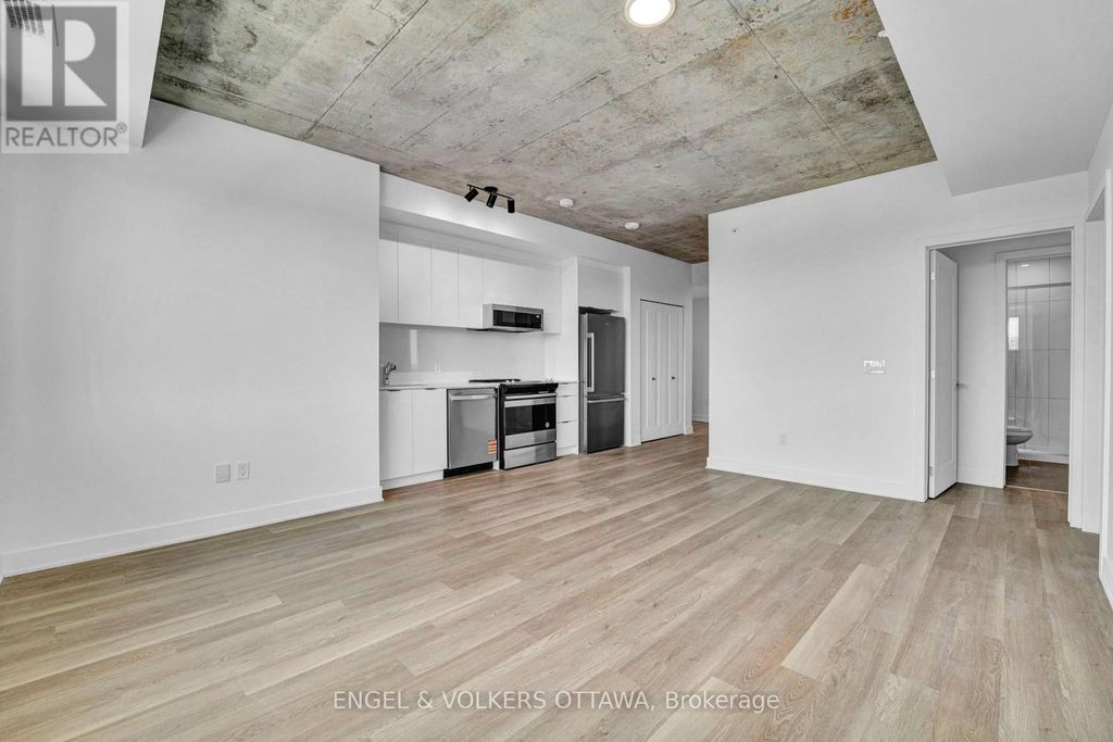 B1109 - 1655 Carling Avenue, Ottawa