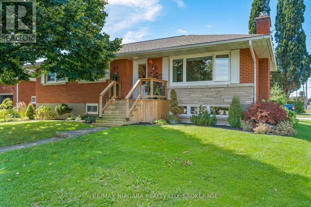 182 Rosemount Avenue, Port Colborne (sugarloaf)