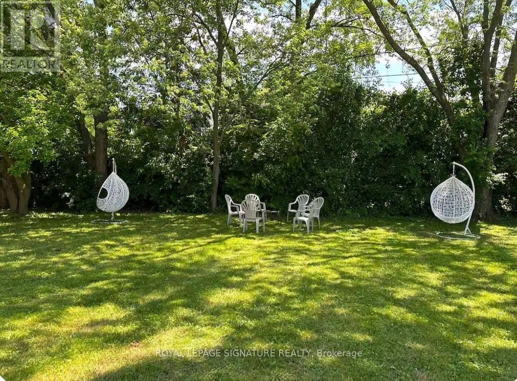 1350 Rebecca Street, Oakville (sw Southwest)