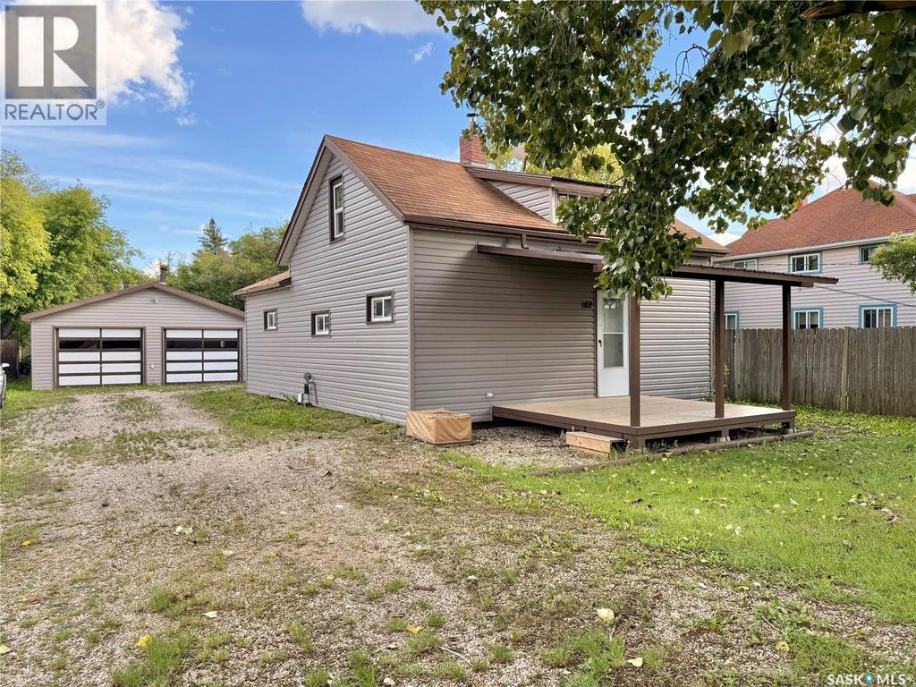 102 Oronsay Street, Colonsay