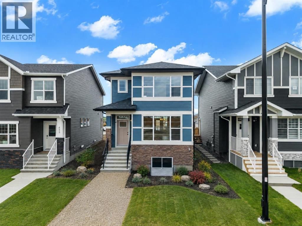 659 Chelsea Pier Run, Chestermere