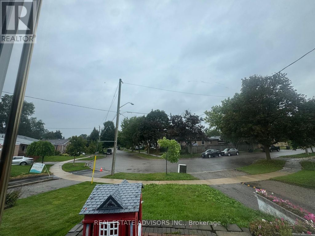 46 Huddleston Court, Toronto (clairlea-Birchmount)