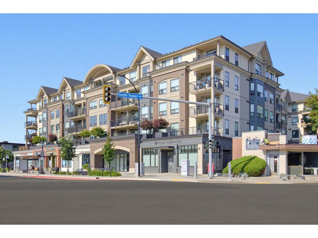 323 2493 Montrose Avenue, Abbotsford