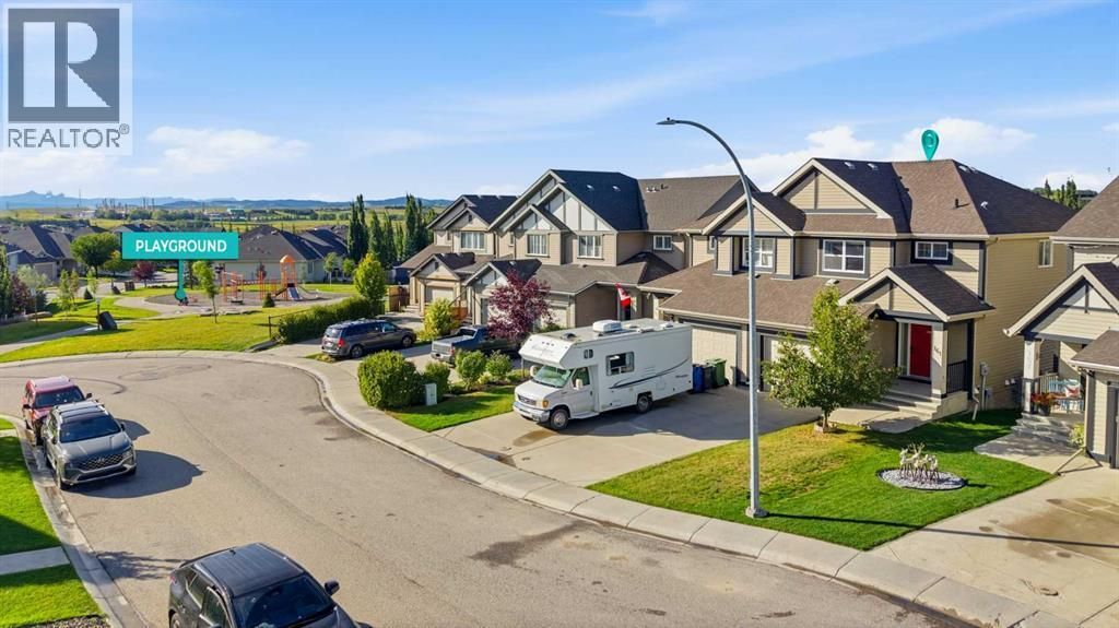 161 Sunset Common, Cochrane