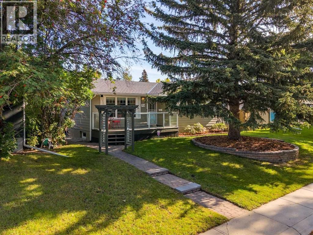 48 Butler Crescent Nw, Calgary