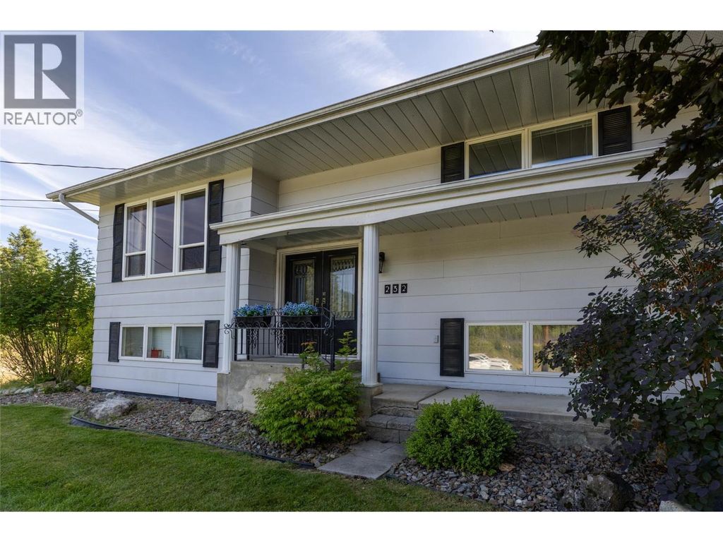 232 Everette Avenue, Greenwood