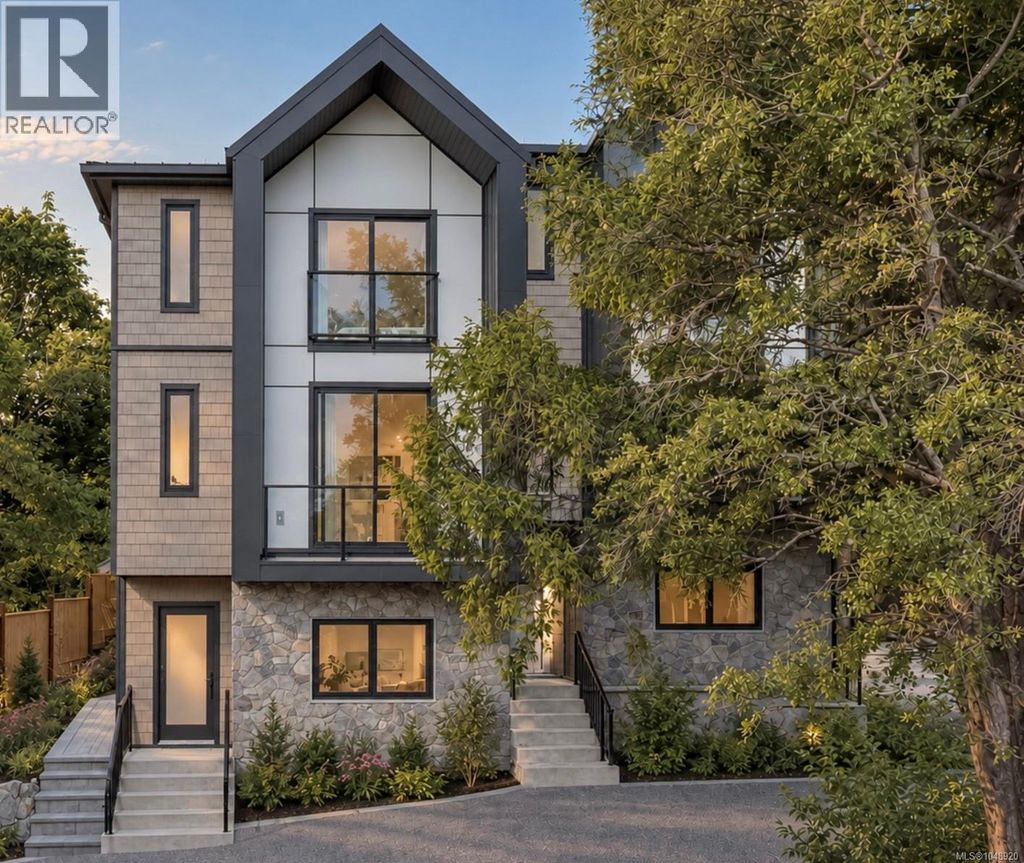 3 521 Foul Bay Rd, Victoria