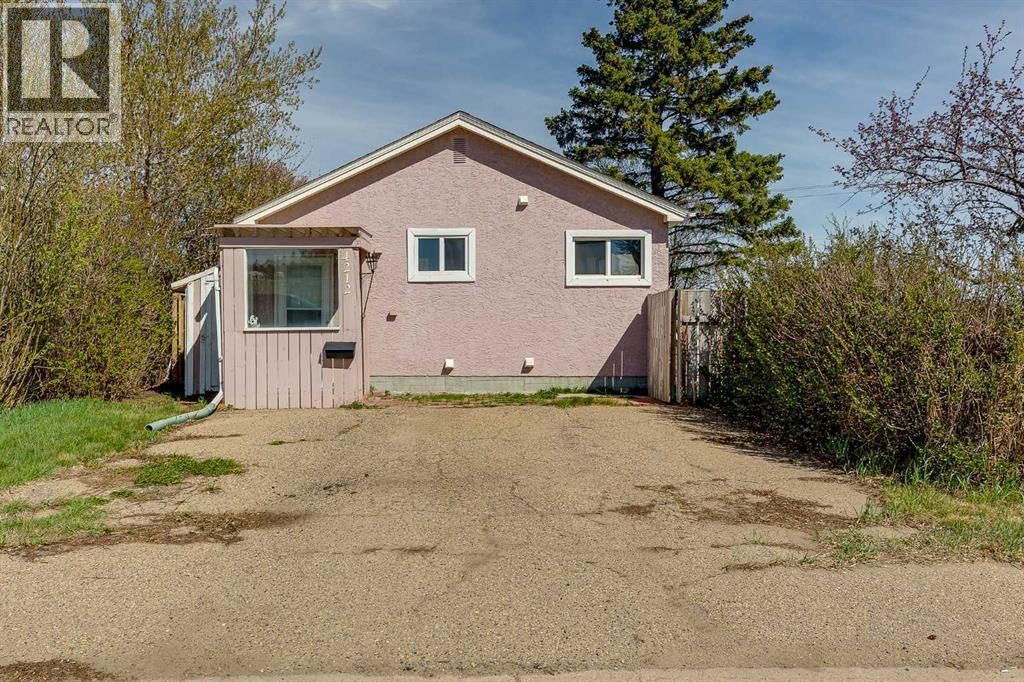 4212 C + E Trail, Lacombe