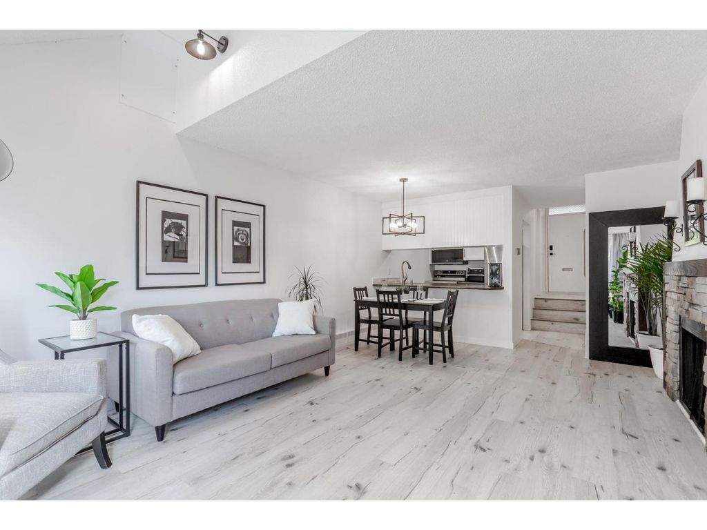 64 17710 60 Avenue, Surrey