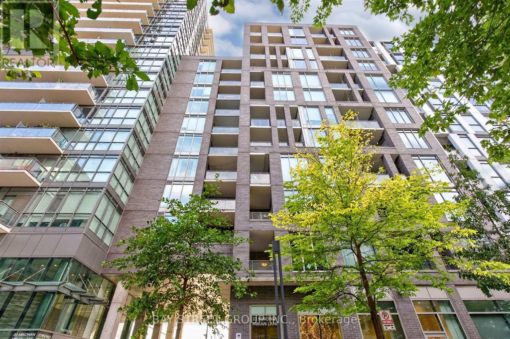 211 - 20 Minowan Miikan Lane W, Toronto (little Portugal)