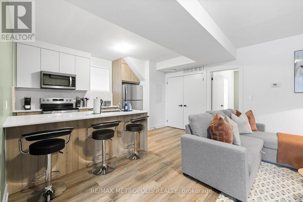 B - 447 Lansdowne Avenue, Toronto (dufferin Grove)