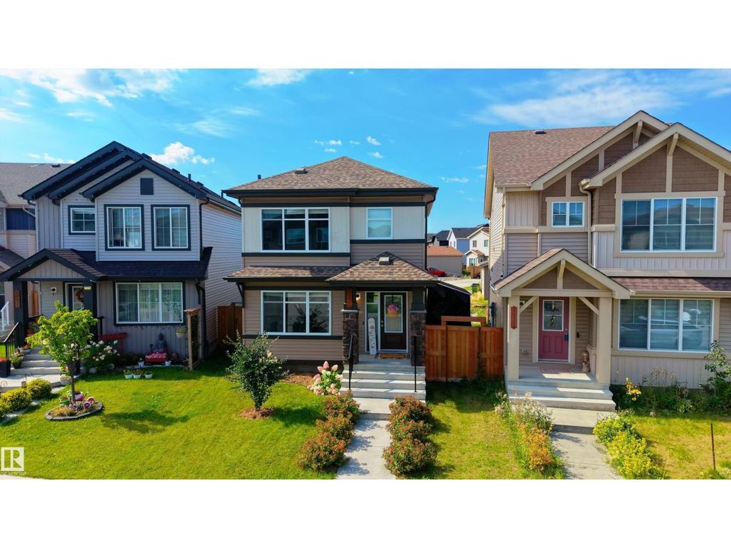 3040 Checknita Wy Sw, Edmonton