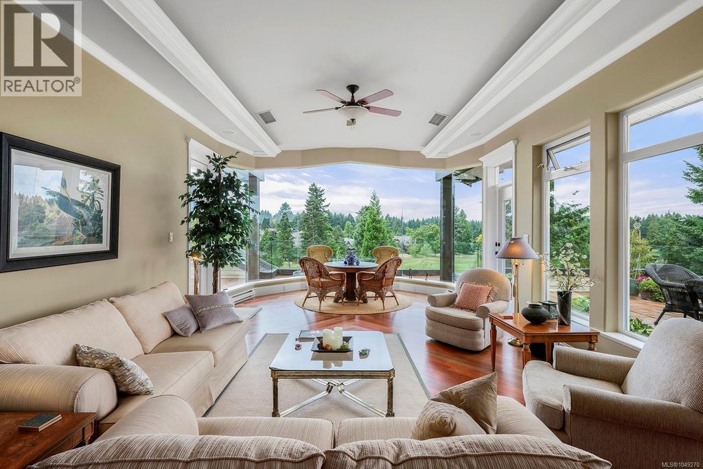 241 3666 Royal Vista Way, Courtenay