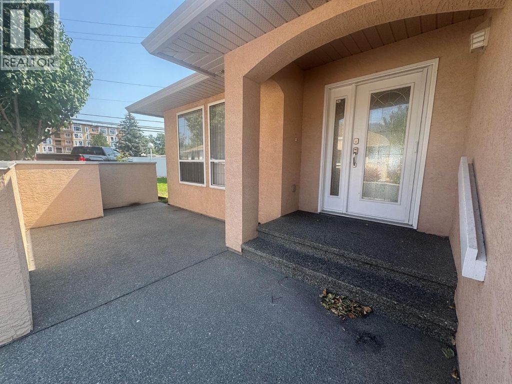 1901 Maxwell Avenue Unit# 18, Merritt