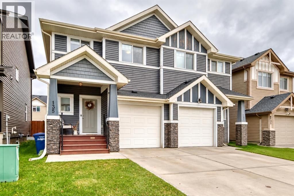 135 Reunion Loop Nw, Airdrie