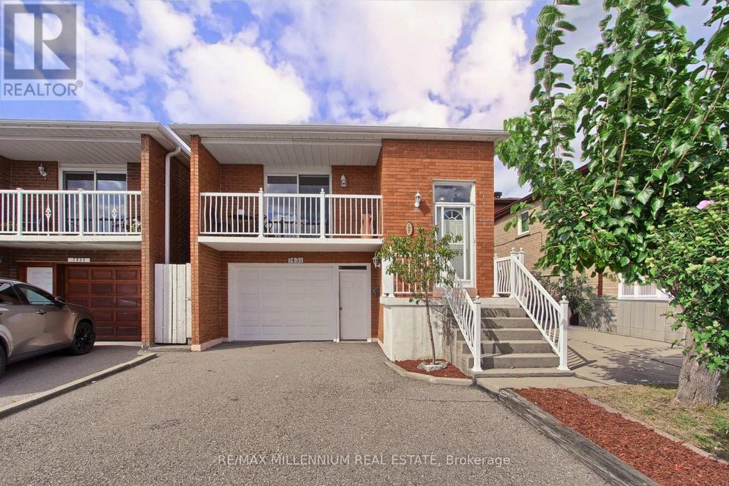 7431 Sigsbee Drive, Mississauga (malton)