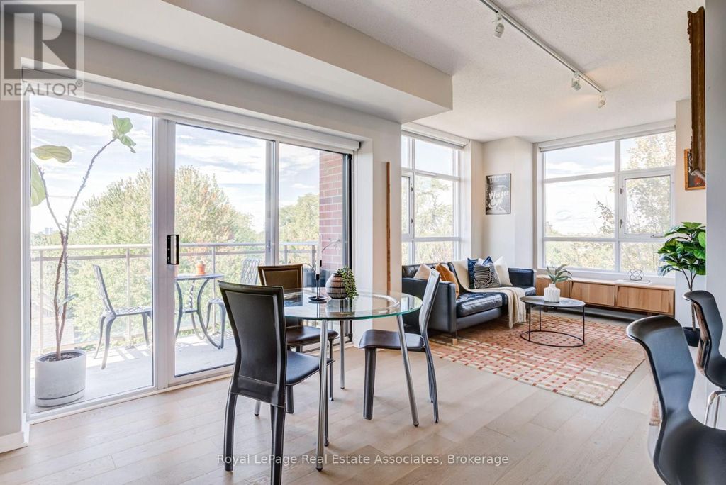 605 - 2495 Dundas Street W, Toronto (high Park North)