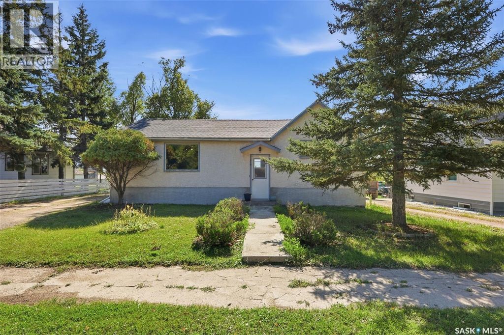 210 2nd Avenue E, Nokomis