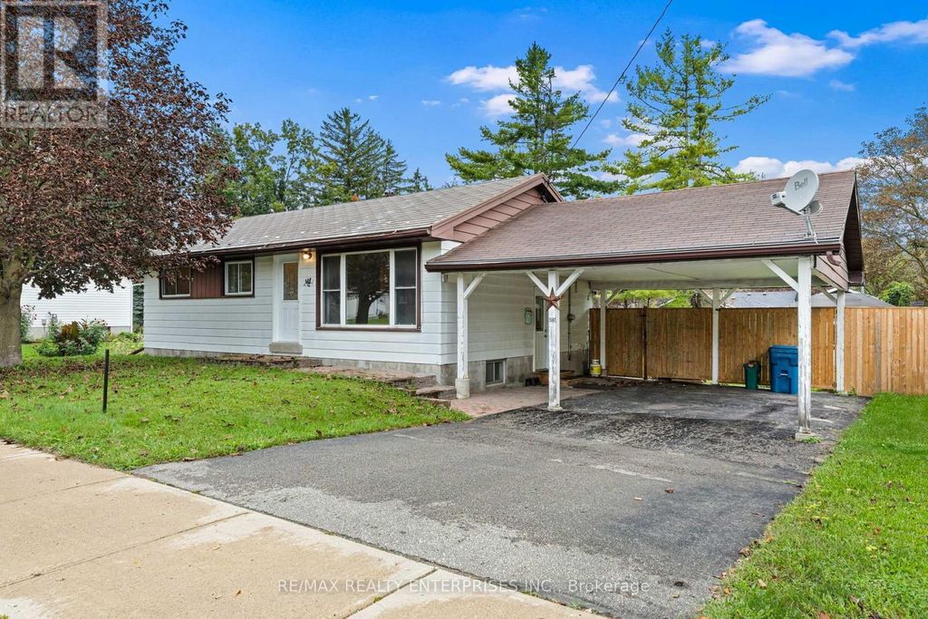 390 Mississaga Street W, Orillia