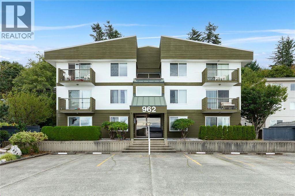 304 962 Island Hwy S, Campbell River