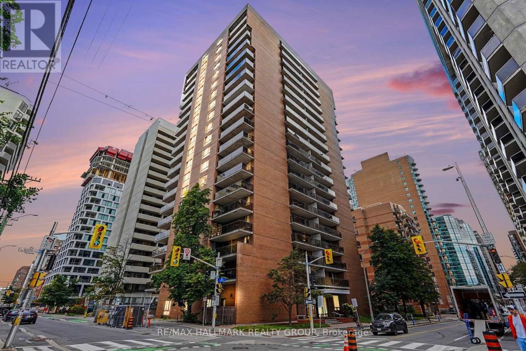 403 - 475 Laurier Avenue W, Ottawa