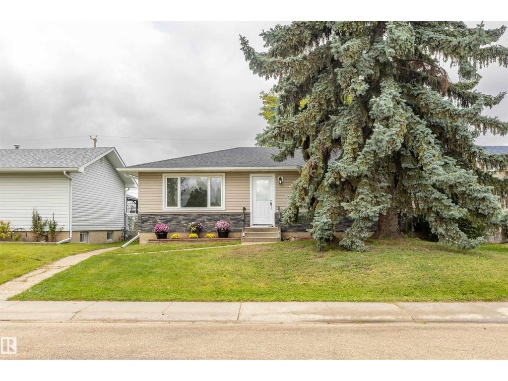 9908 99 St, Morinville
